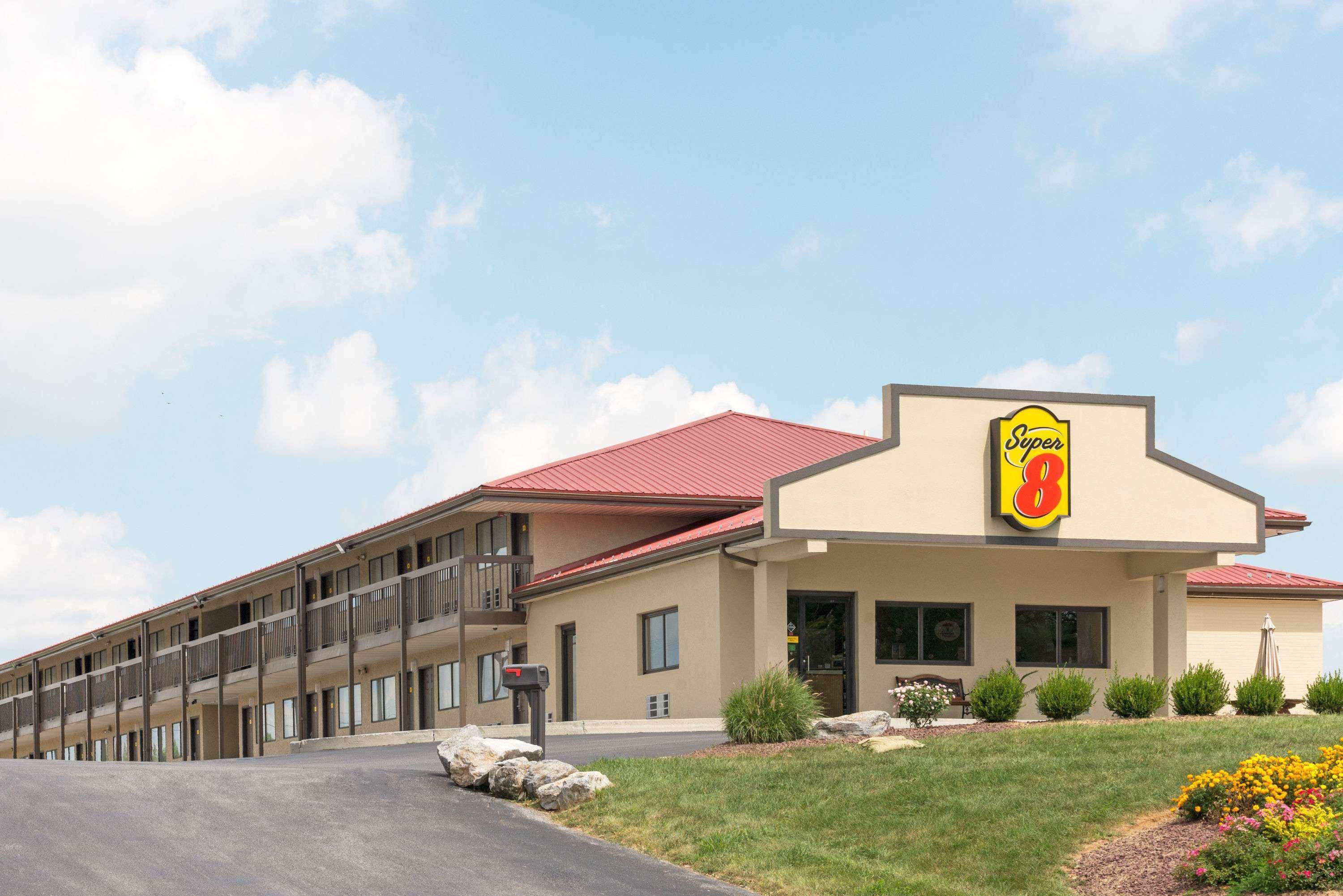 Super 8 By Wyndham Greencastle Ngoại thất bức ảnh