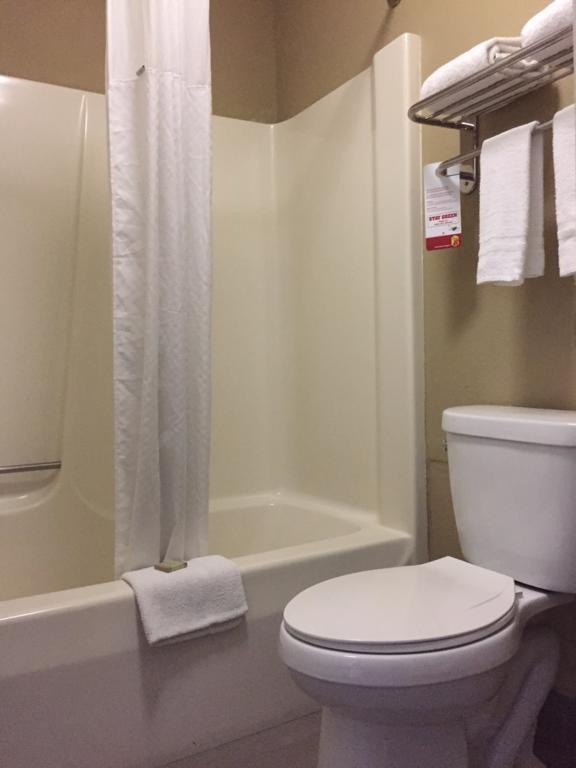 Super 8 By Wyndham Greencastle Ngoại thất bức ảnh